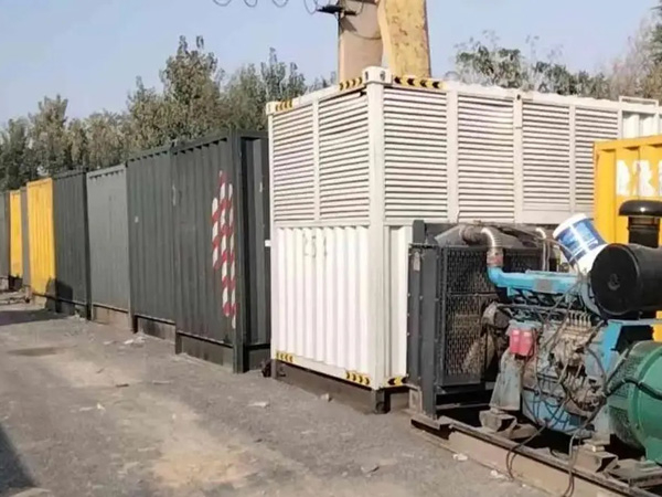 新建200KW柴油发电机机组每小时油耗是多少?