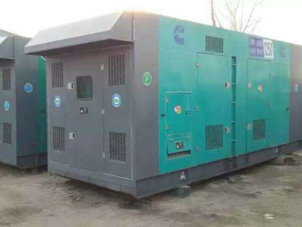 新建合同中关于工期延误的责任如何界定和处理?